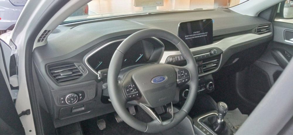 Форд Фокус 1.5 120 кс