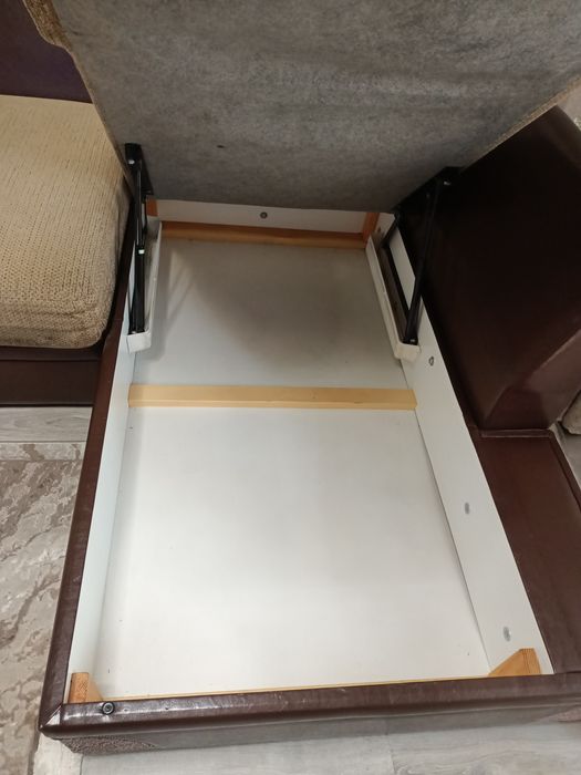 Продам диван в отличном состоянии