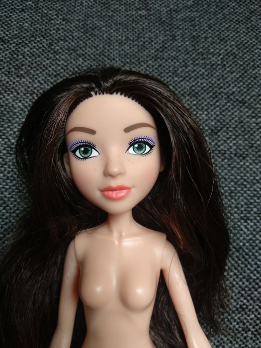 Куколки 2 штуки.