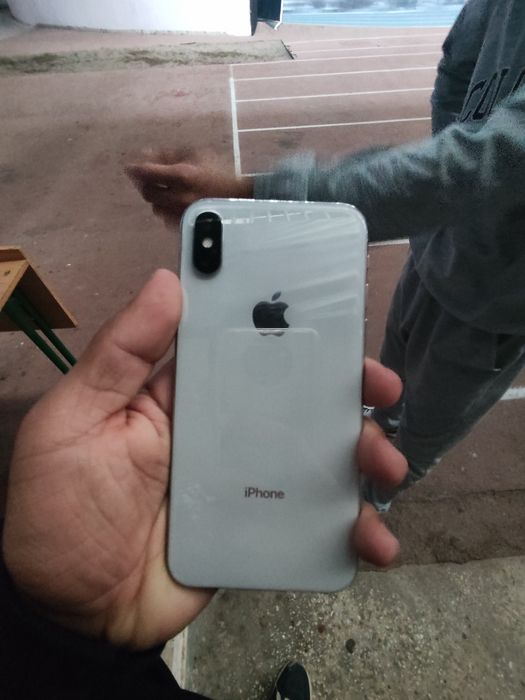 Iphone x xolati yaxshi