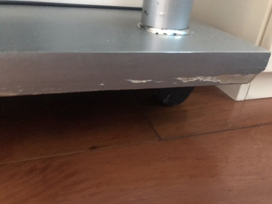 Тумба под телевизор с полками