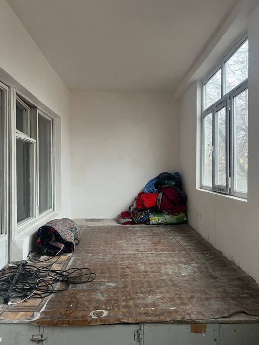 2xonali kvartira sotiladi