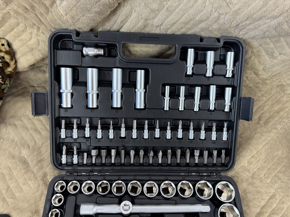 Продам наборы иструмента новые