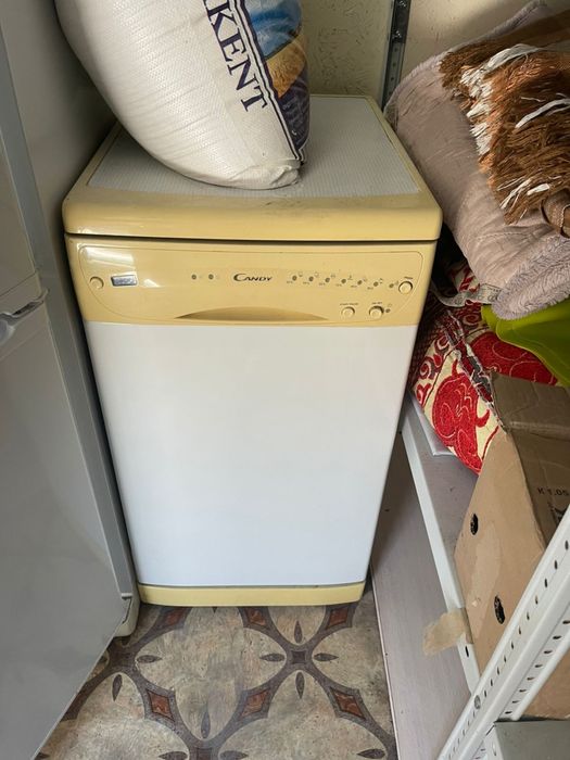 Продам посудомоечную машинку