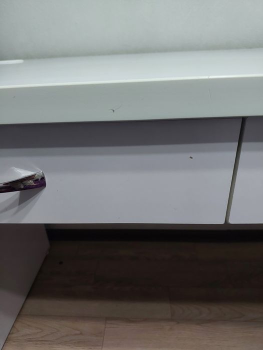 Продам письменный стол