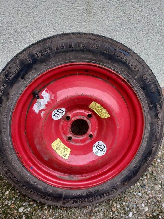 Продавам резервни гуми с джанти патерици