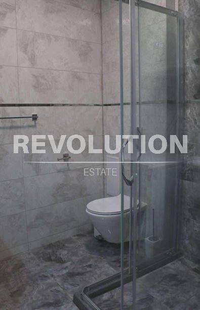 Дава се под наем Тристаен апартамент в Варна, Център - 76 кв.м за 747.66 € - Снимка #6