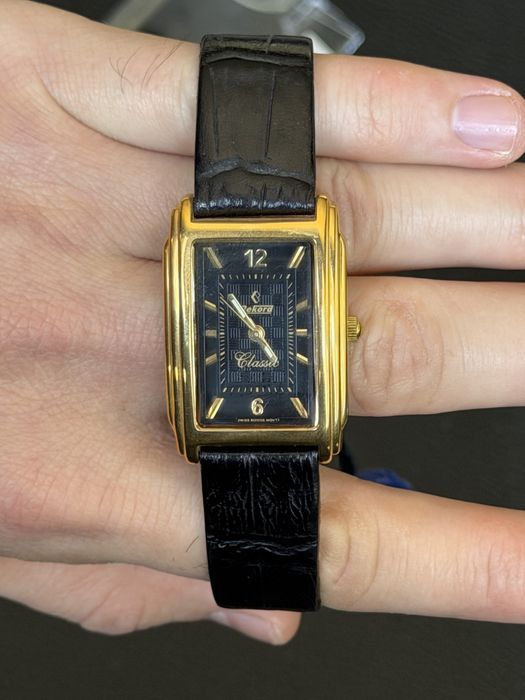 Продаю оригинальные часы Rekord Classic