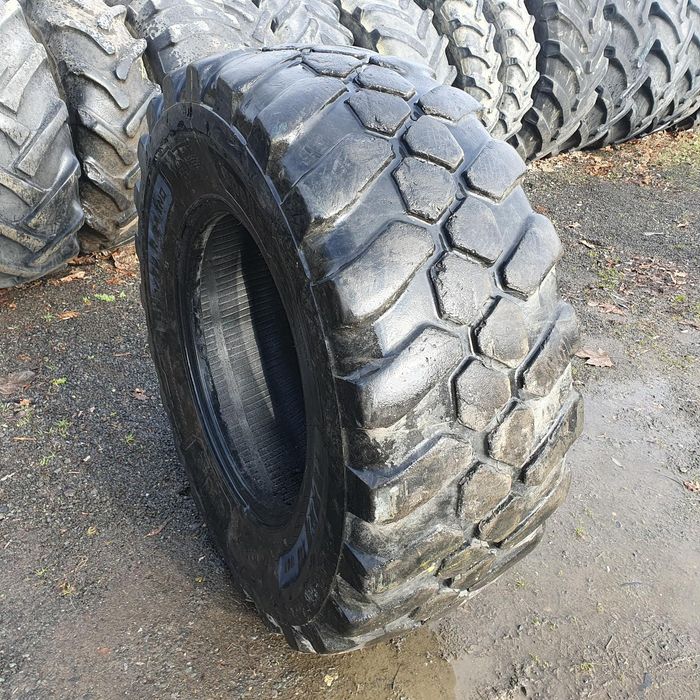 Cauciucuri 460/70R24 (17.5R24) Apollo Anvelope Fendt New Holland