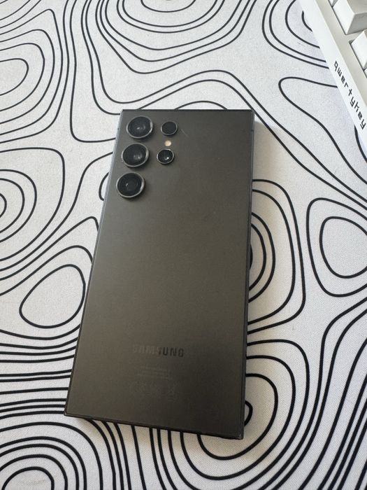 Vand/schimb Samsung S24 Ultra 1 Tb neverlocked impecabil!