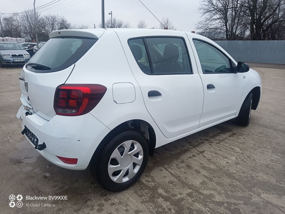 Dacia Sandero 2017 54000 km se deplasează pe orice distanță