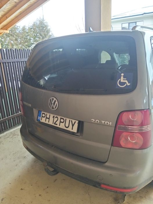 Volkswagen Touran 2.0 tdi DSG 6