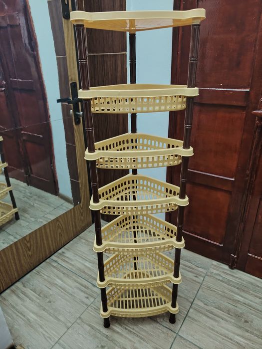 Dulap și raft de plastic