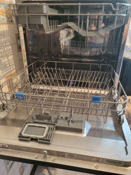 Продам посудомоючную машину!