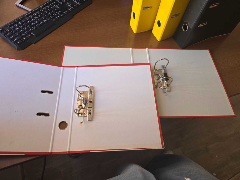 Класьори 5 см и 8 см различни цветове /втора употреба/