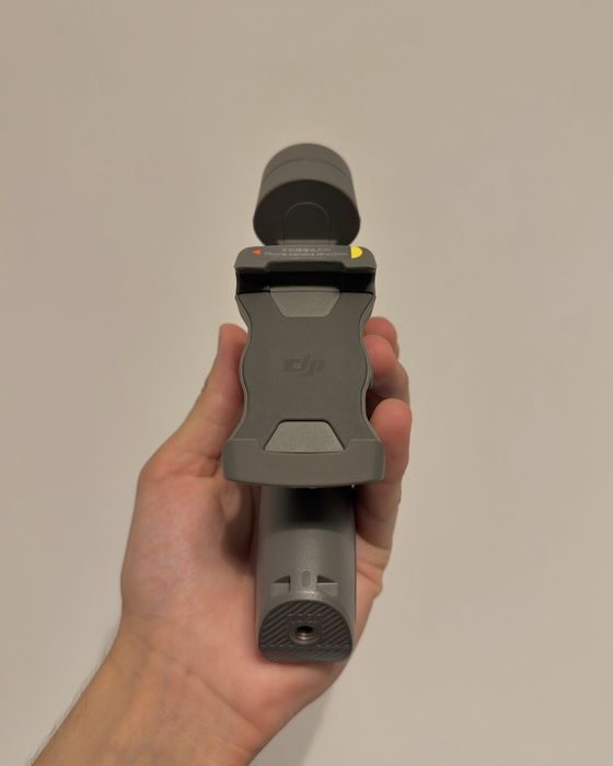 Stabilizator / Gimbal DJI Osmo Mobile 3 + Trepied