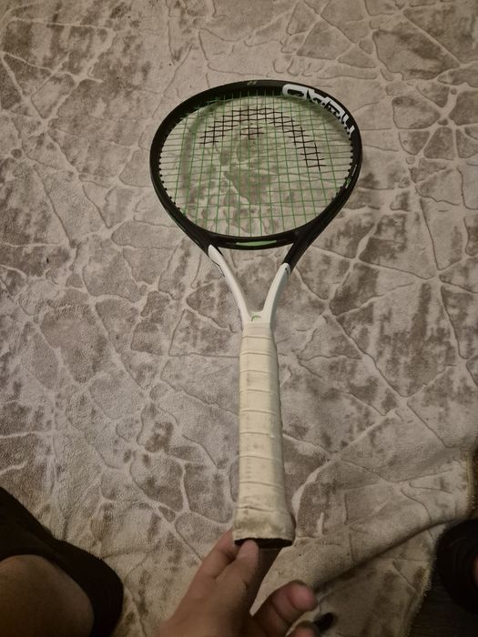 Ракети за тенис на корт