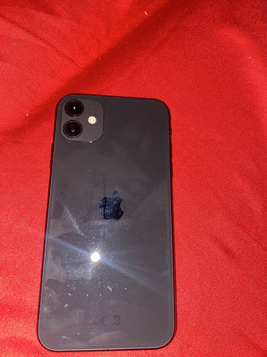Vand 2 telefoane iphone 11-Black,impreuna sau separat