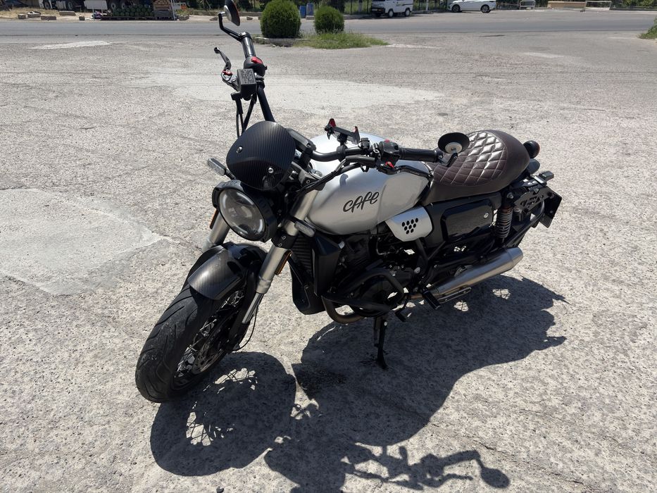 CYCLONE RE-3 Cafe Racer ZS-400 в идеальном состоянии