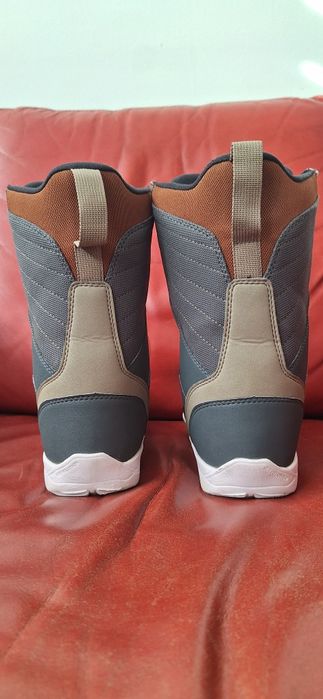 Vand placa snowboard cu boots thirtytwo boa
