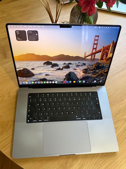 Macbook pro 16 M1, 32 RAM, 512 gb SSD