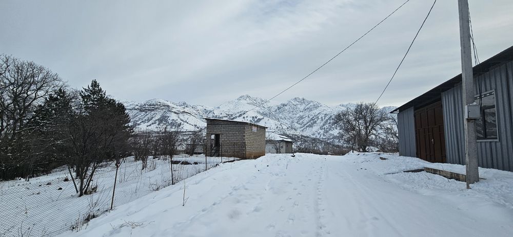 Дала ховли учун ер участкаси