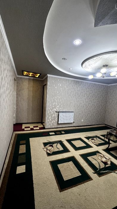 Andijon shahar 2-mikrorayonda 2-qavat 2 xona (3 xona qilingan) uy soti