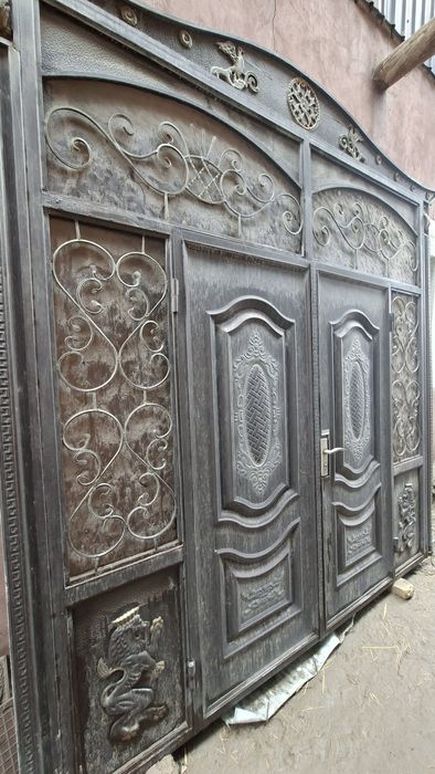 ДАРВОЗА сотилади