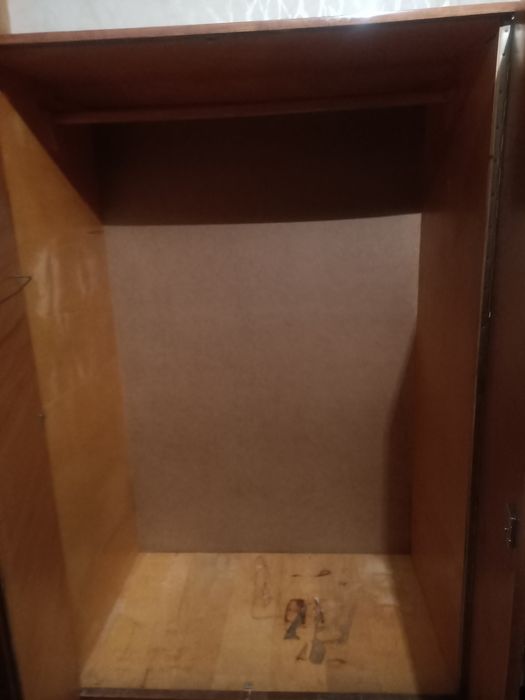 Продам шифоньер.