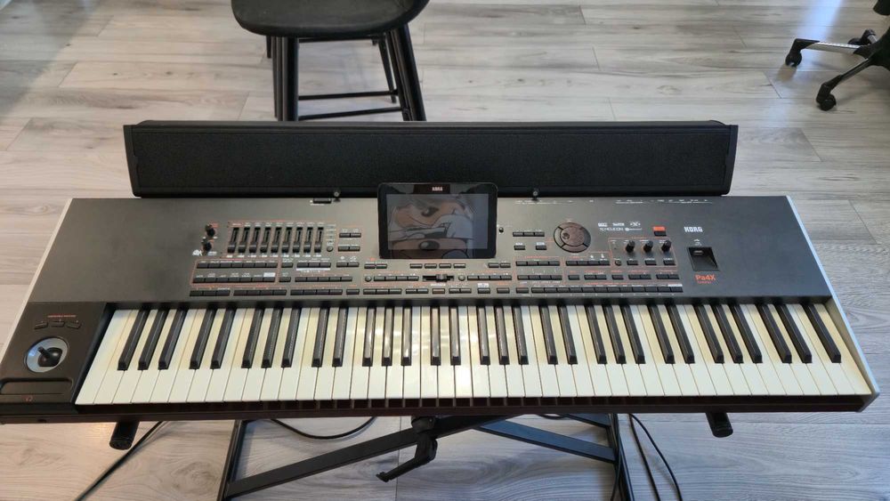 Orga Korg Pa4X Oriental 76 Keys + Boxă PaAS+Husa – stare excelentă