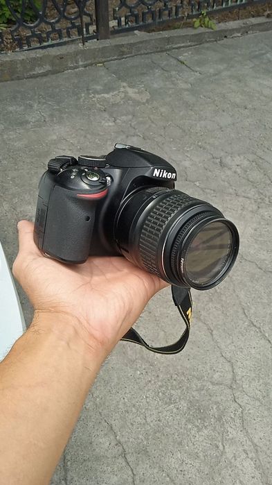 Продам Nikon D3200. Отличный зеркальный фотоаппарат для старта.