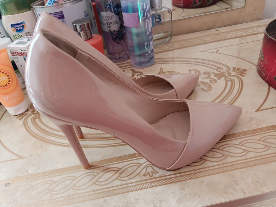 Туфли.Сатылады.каблук