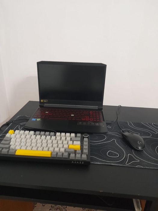 Acer nitro 5 (все в комплекте)