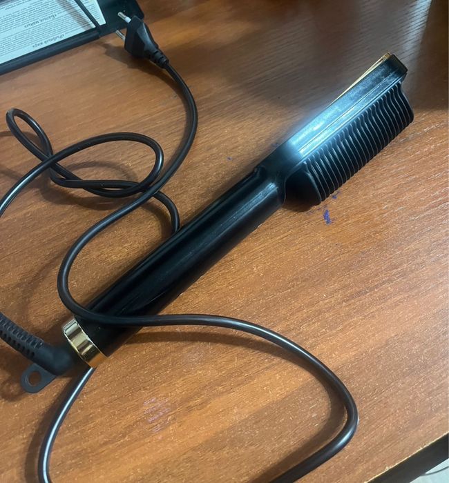 Расчёска-выпрямитель