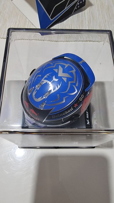 Max Verstappen helmet 1/4  Las Vegas gp F1 2024 world champion