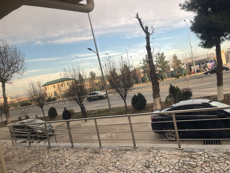 fast food yoki magazin xoxlagan narsa qilsa uchun joy ijaraga beriladi