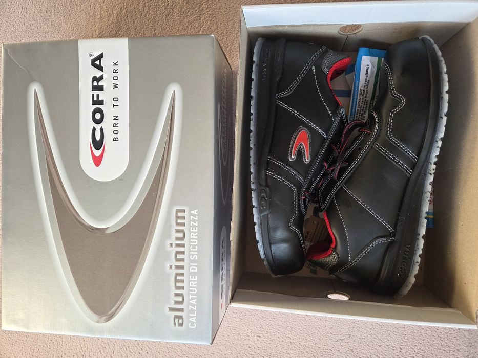 Работни обувки   45 номер  COFRA  ZATOPEK S3 SRC