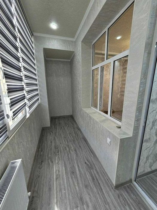 2 хоналик квартира 2 кават кирпичный дом, 6 микр, заправка