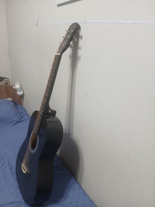 Гитара акустическая