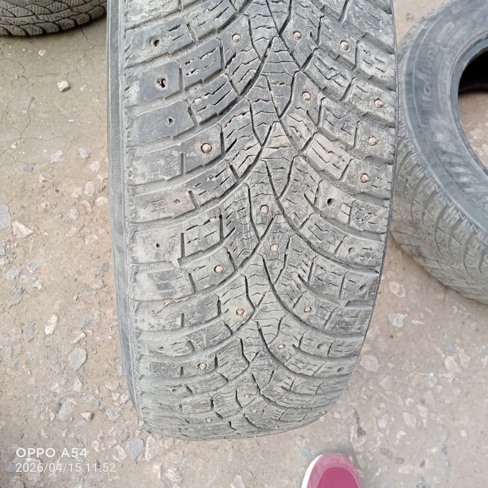 Продам шыни 215/65/16