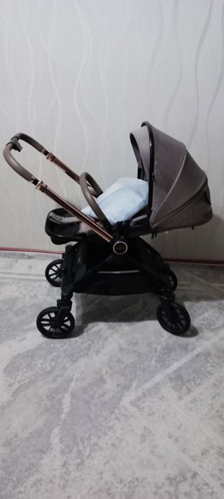 Продается Коляска Kidilo почти новый