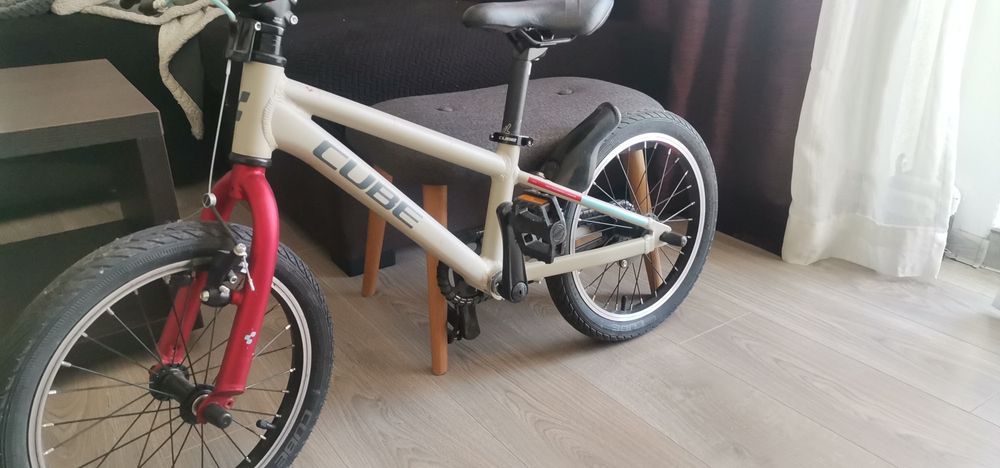 Bicicletă cube ptr copii