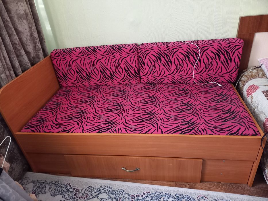 Продам тахту детскую