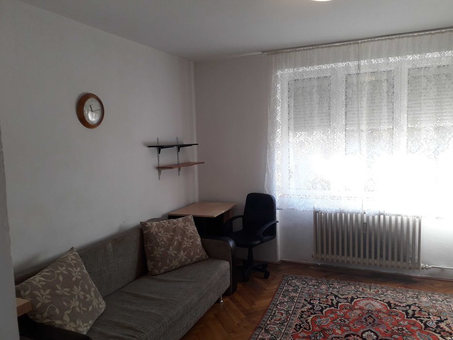ofer spre inchiriere garsoniera