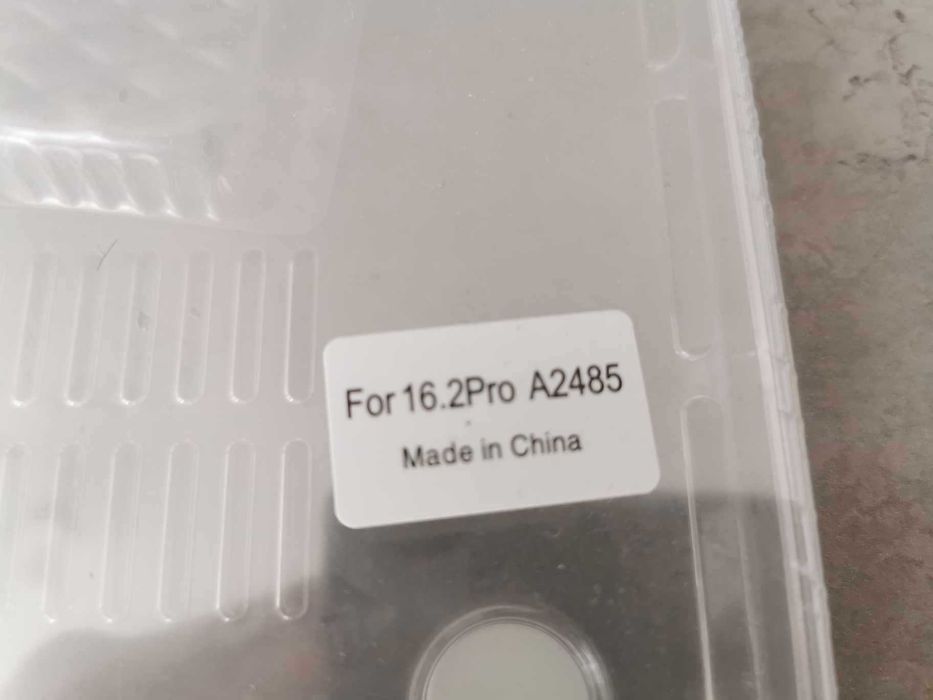 Husa protectie laptop Apple Macbook Pro 16 16.2 A2485 transparenta