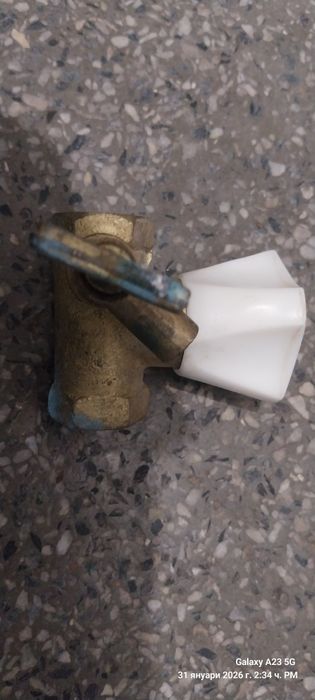 Вик кранче 1/2и  кранчета за въздух.