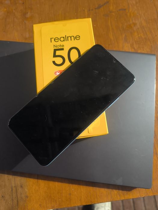Realme Note 50...
