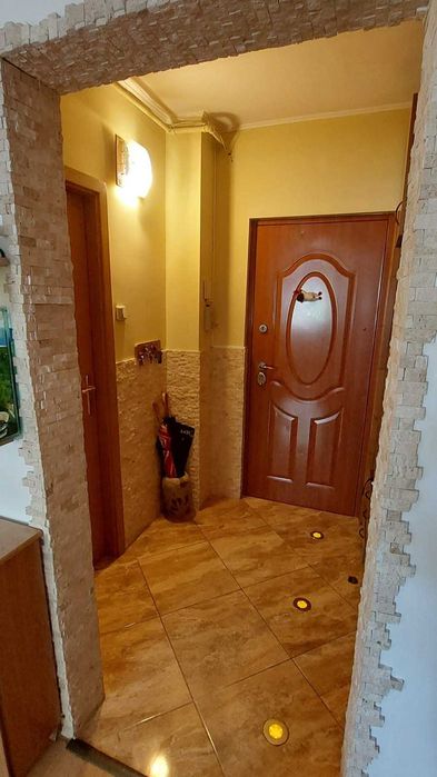 Apartament 3 camere + spațiu comercial, Tudor, Bd. Pandurilor