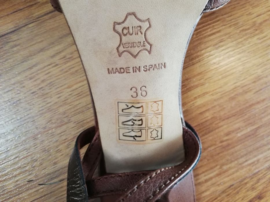 Продавам три чифта дамски сандали