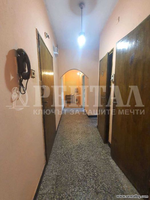 Продава се Двустаен апартамент в Пловдив, Център - 74 кв.м за 1796 €/кв.м - Снимка #9